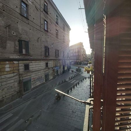 Dormire A Napoli Centro Holiday House Casa Vacanza Zewnętrze zdjęcie