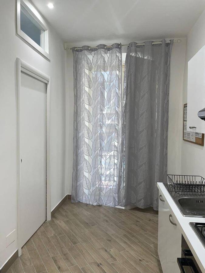 Dormire A Napoli Centro Holiday House Casa Vacanza Zewnętrze zdjęcie