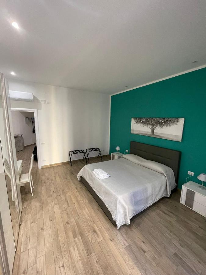 Dormire A Napoli Centro Holiday House Casa Vacanza Zewnętrze zdjęcie